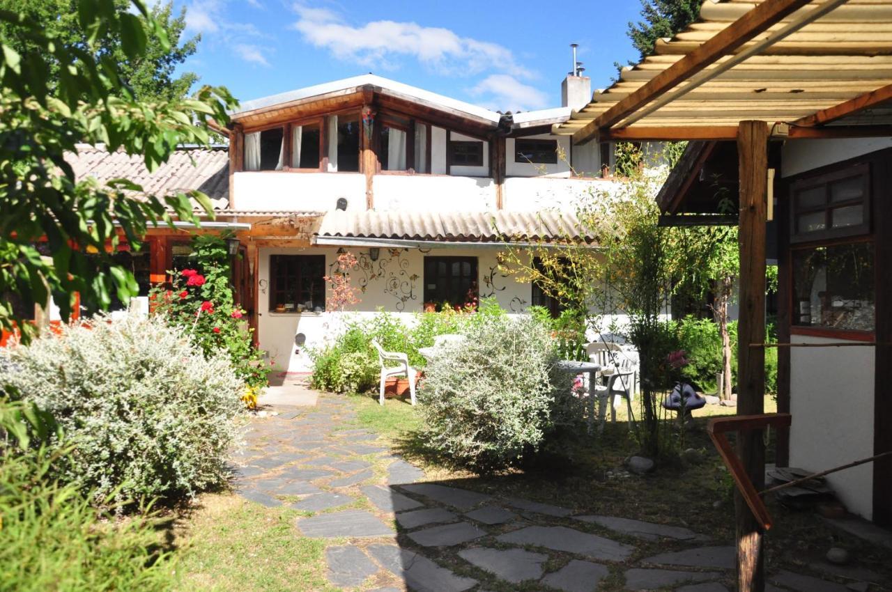 La Casa del Arbol - Hostel El Bolsón Exterior foto